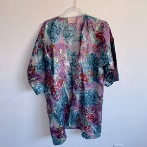 Angelique vintage silky robe floral kimono size large